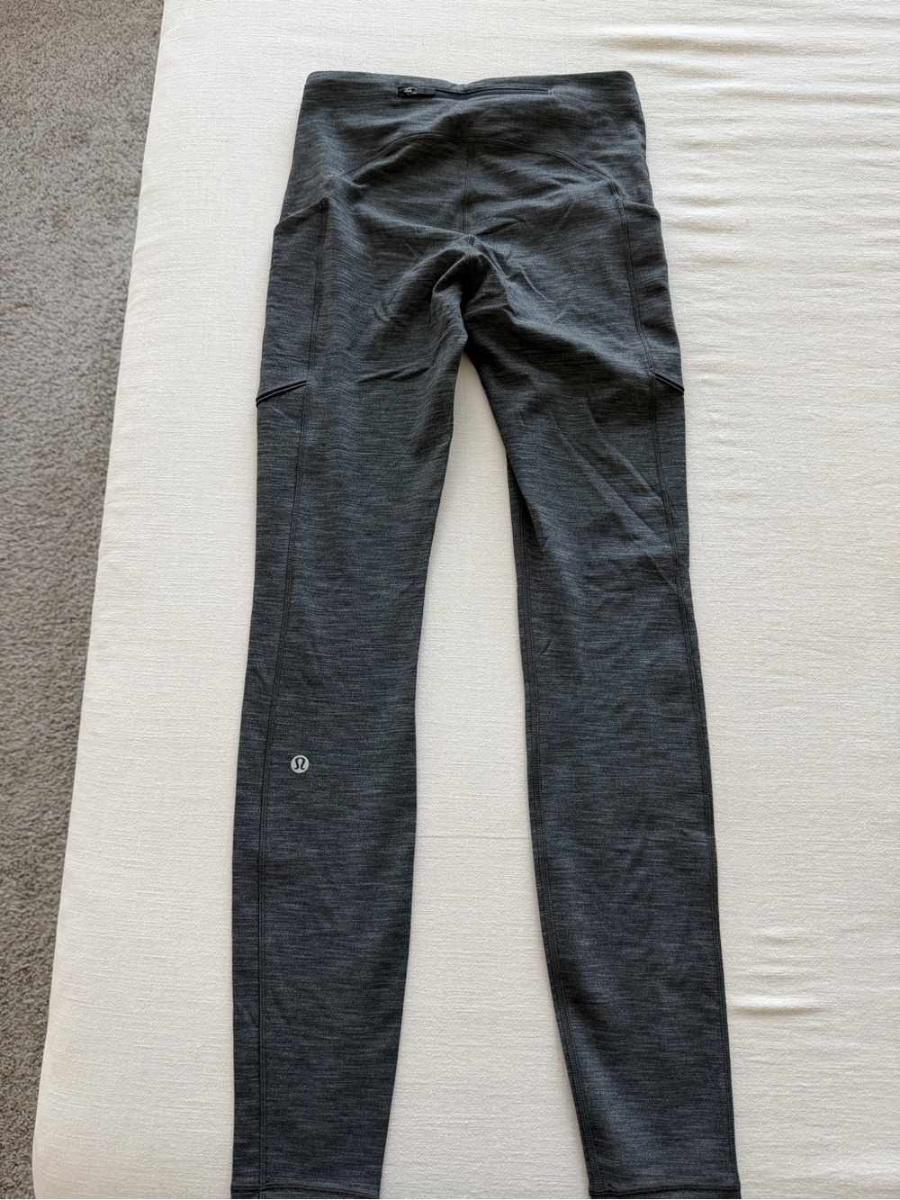 Lululemon grey leggings - Picture 2 of 4
